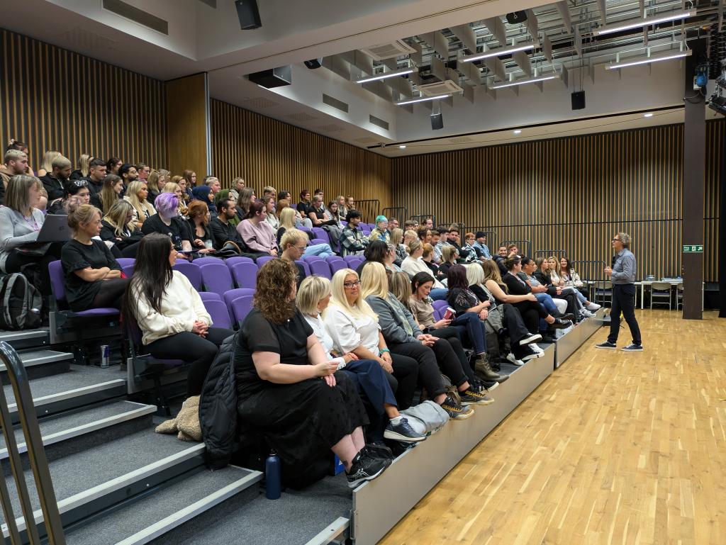 Students from local colleges, local salon professionals, and staff